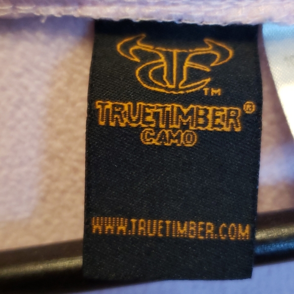 Camo Zip-up Pullover - Picture 7 of 14